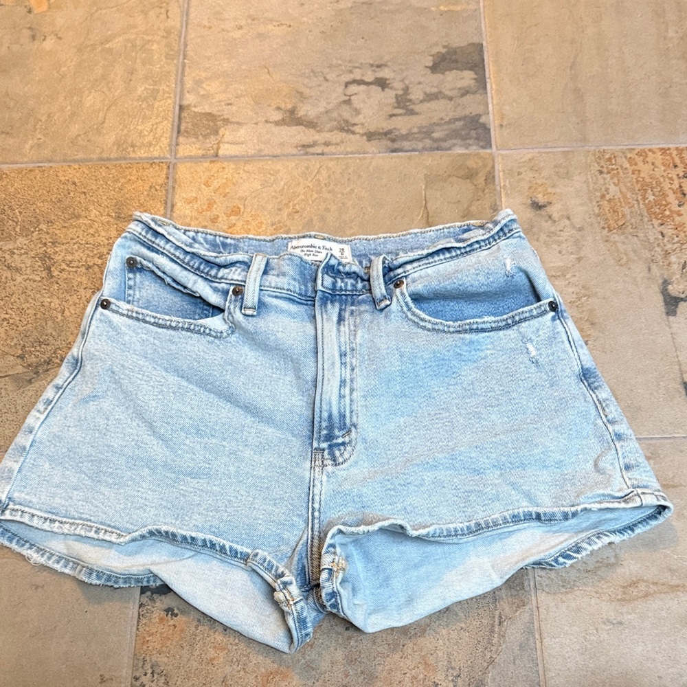 Abercrombie and fitch the mom short high rise